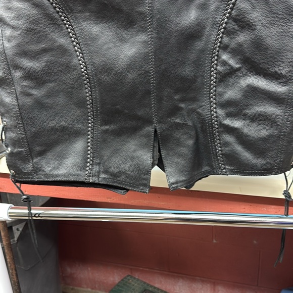 Alpha Cycle Gear Women Leather Vest, Size XL, NWOT, MAKE AN OFFER!!! - Picture 6 of 8